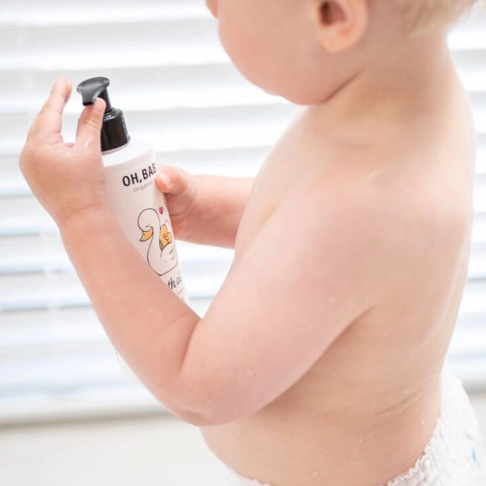 Oh Baby badolie voor baby en kinderen met verzorgende olie voor de gevoelige huid