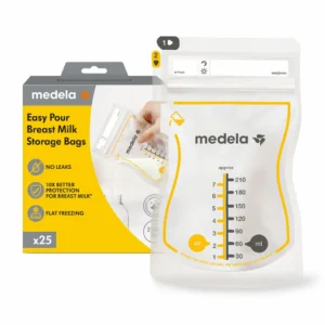 Medela moedermelkbewaarzakje met schenktuit, schaalverdeling en schrijfvlak.